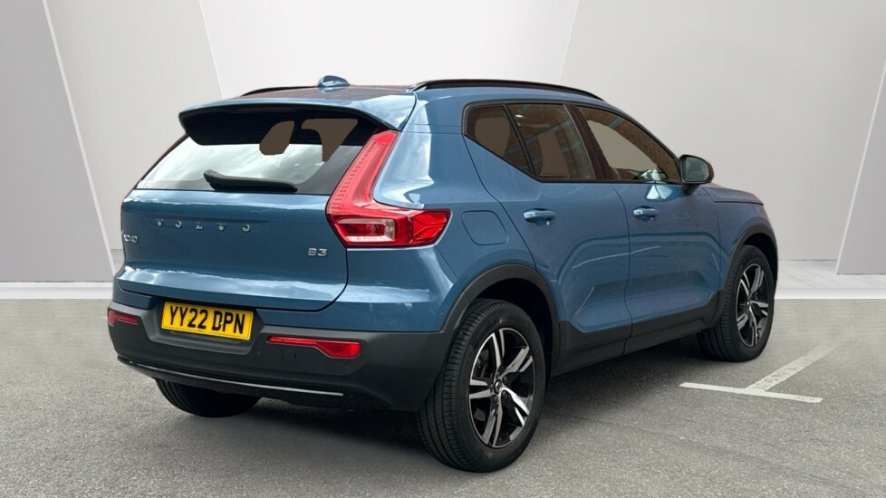 Volvo XC40 Plus Blue #2