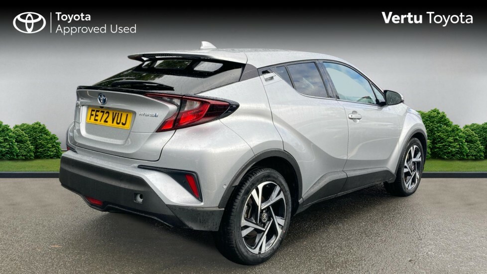 Toyota C-Hr Design FE72VUJ Silver #2