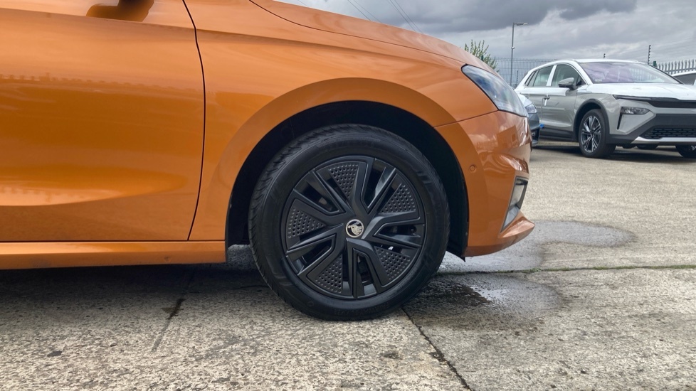 Skoda Fabia Colour Edition FD71OTR Orange #5