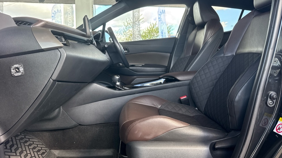 Toyota C-Hr Excel LS18DTK Black #5