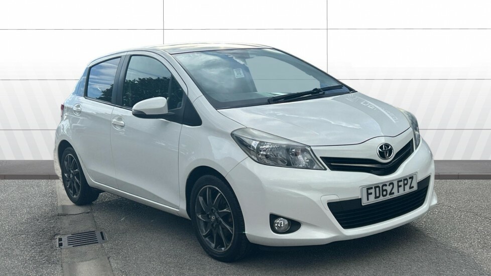 Toyota Yaris Trend White