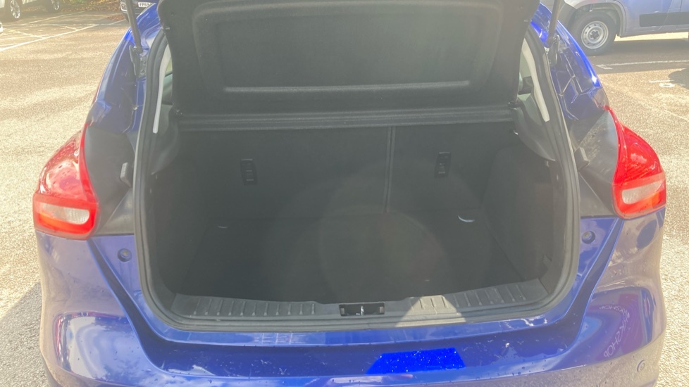 Ford Focus Titanium Blue #4
