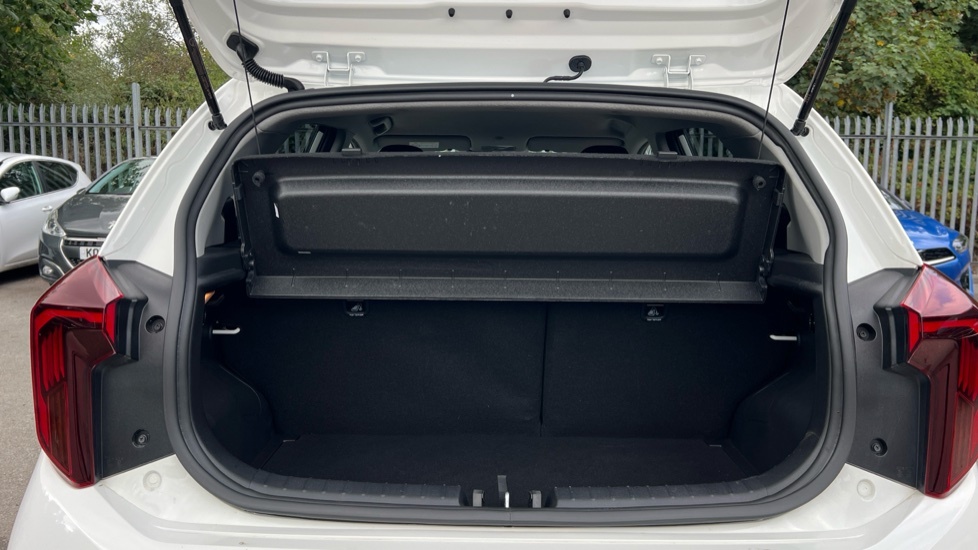 Kia Picanto Gt-line MV75URZ White #4