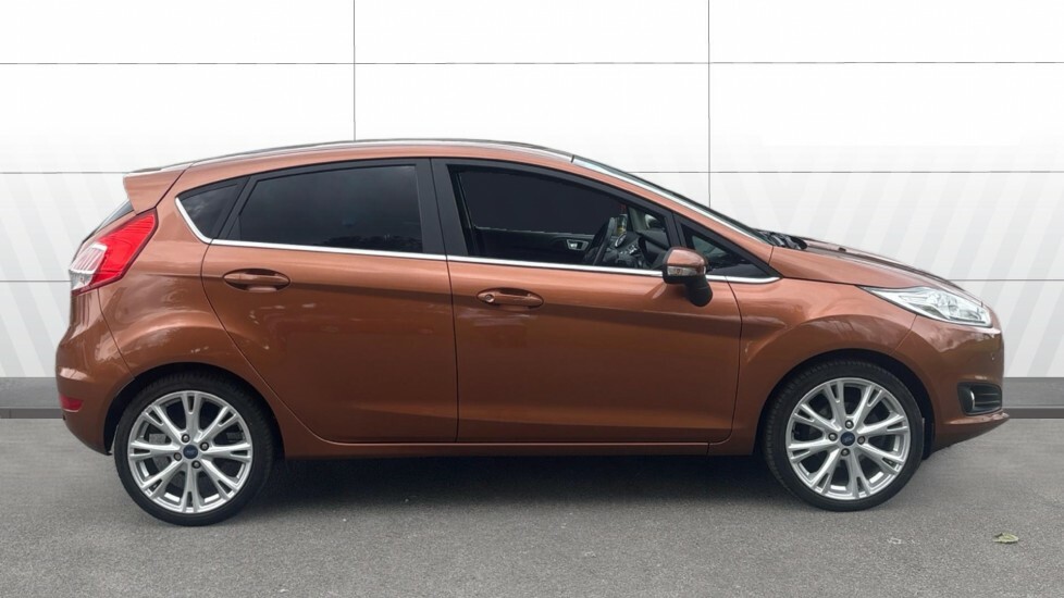 Ford Fiesta Titanium Brown #5