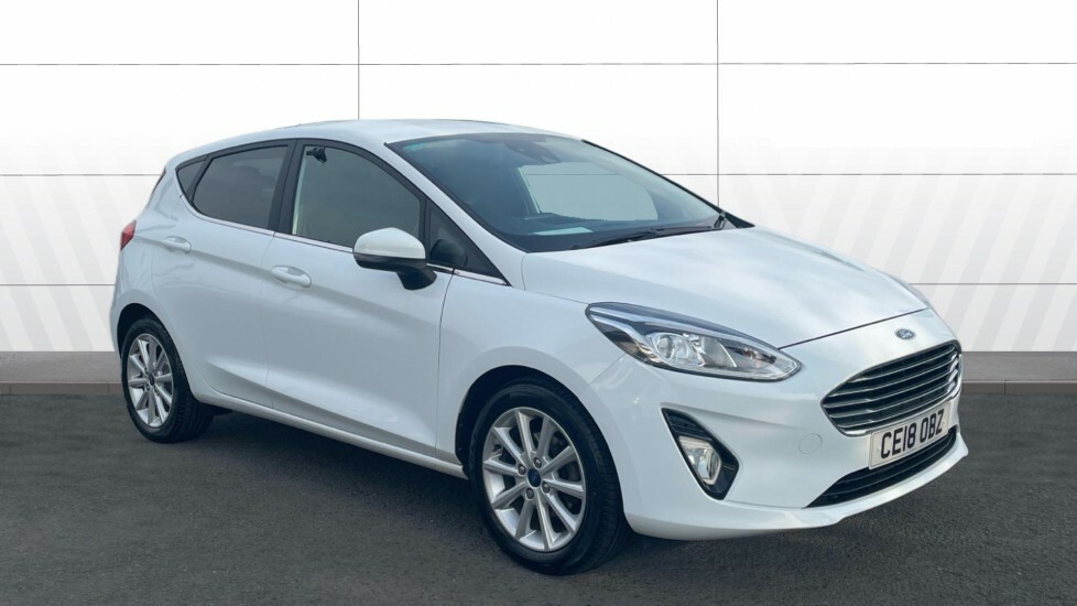 Ford Fiesta Titanium CE18OBZ White