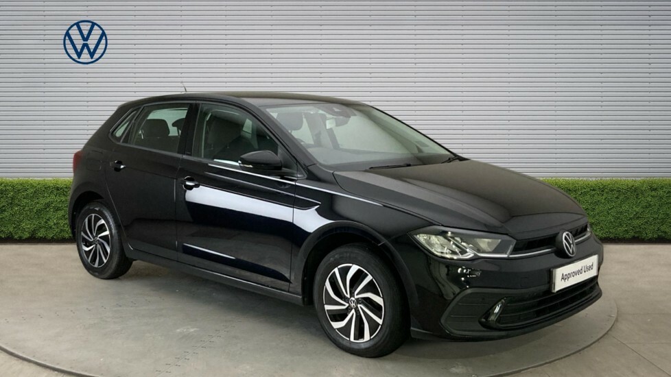 Volkswagen Polo Life Black
