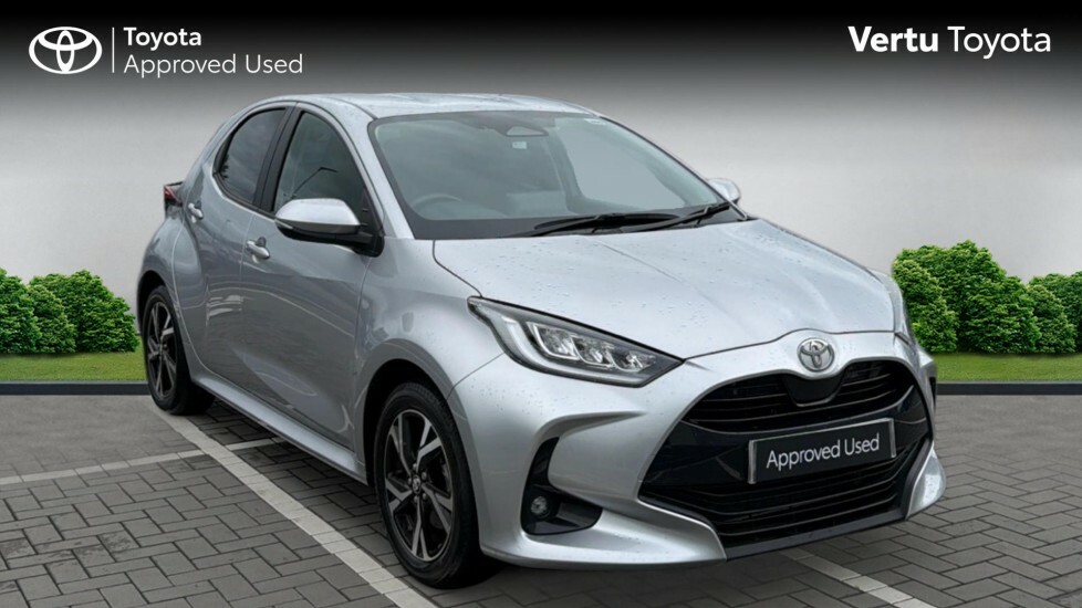 Toyota Yaris Design Silver