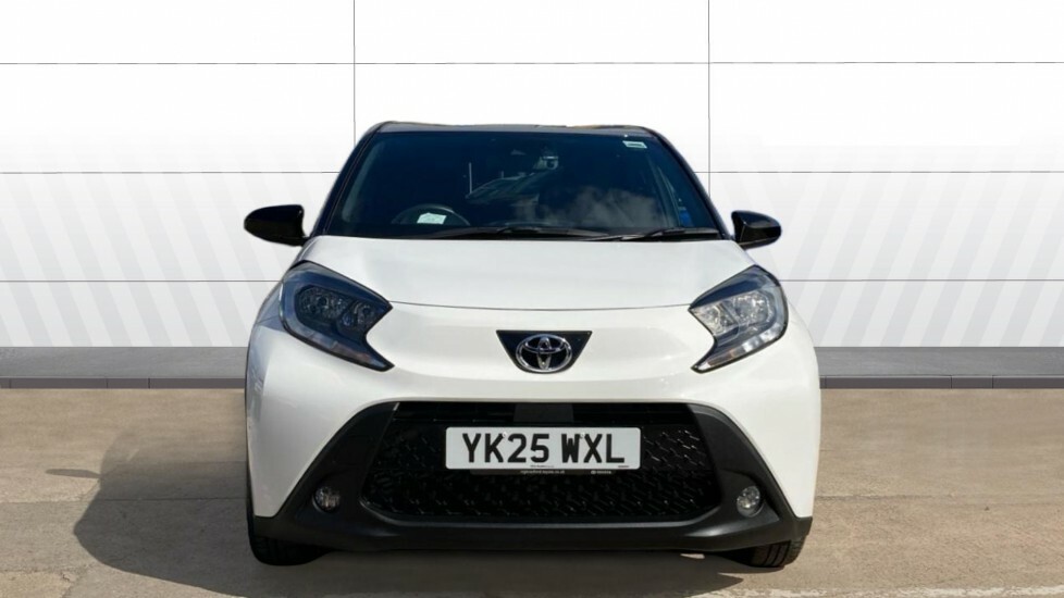 Toyota Aygo X Edge White #3
