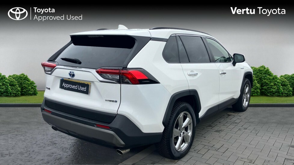 Toyota Rav 4 Excel White