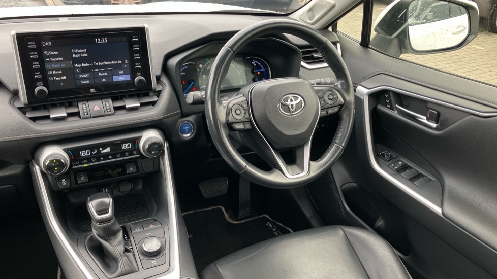 Toyota Rav 4 Excel White #6