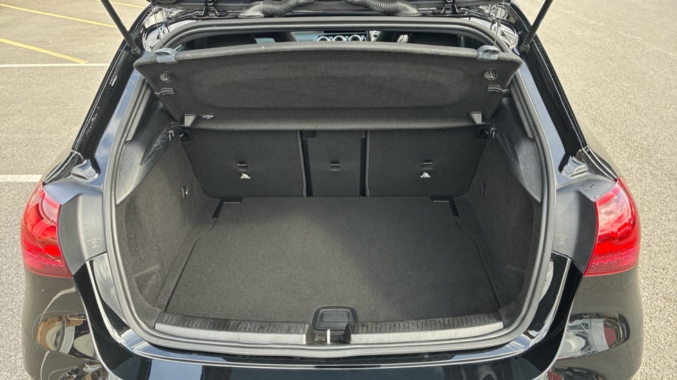 Mercedes-Benz A Class Amg Line OE73CZL Black #4