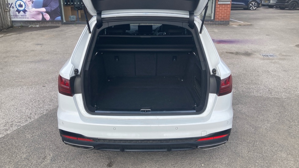 Audi A4 Black Edition White #4
