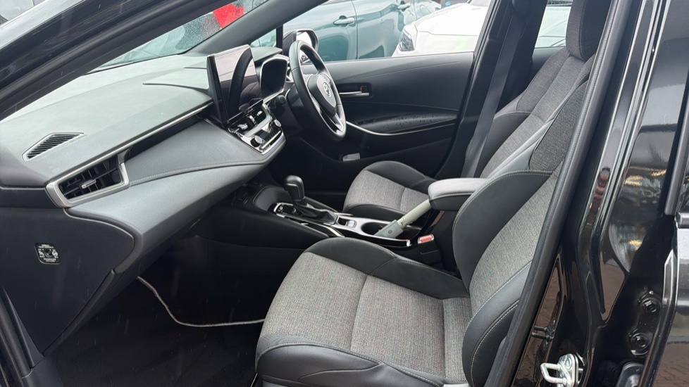 Toyota Corolla Design FD25UXA Black #5