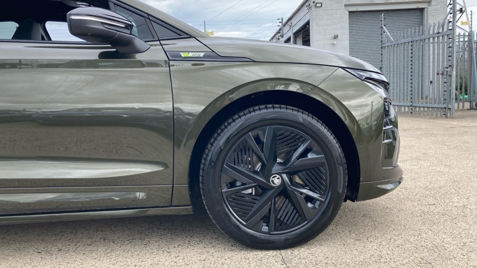 Skoda ENYAQ Vrs KW75VOV Green #5
