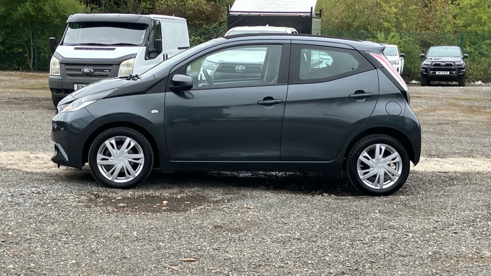 Toyota Aygo X X-pression X-shift White #24