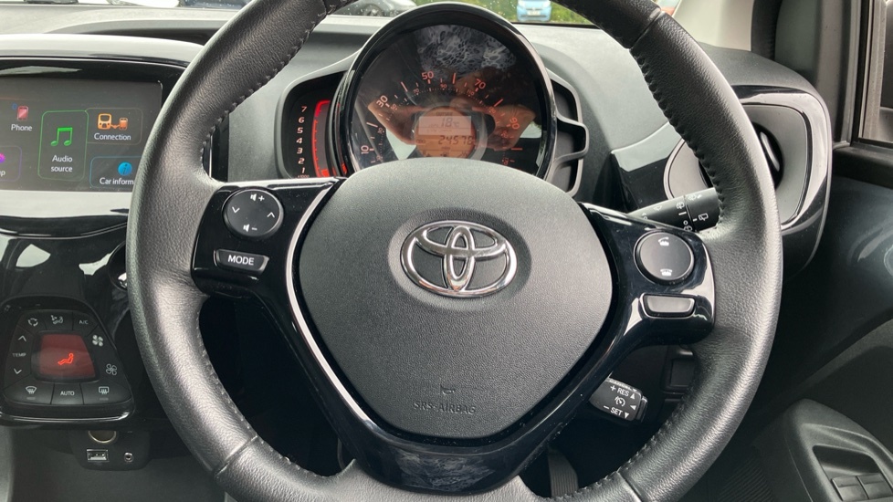 Toyota Aygo X X-pression X-shift White #10