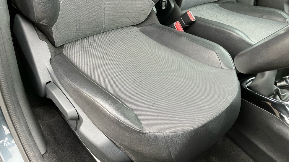 Toyota Aygo X X-pression X-shift White #17