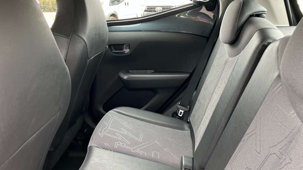 Toyota Aygo X X-pression X-shift White #15
