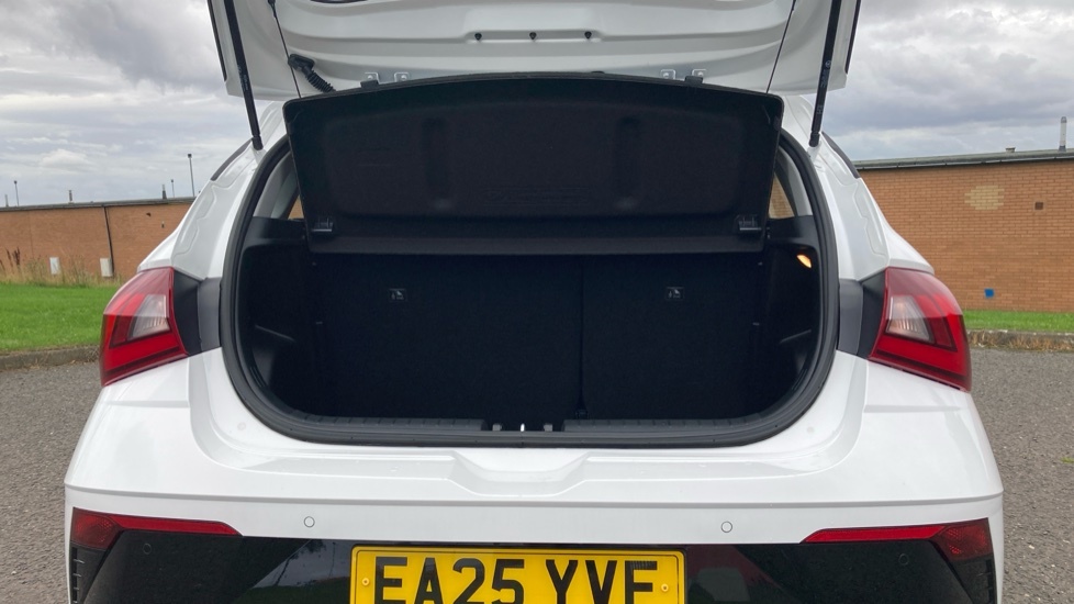 Hyundai I20 Advance White #4