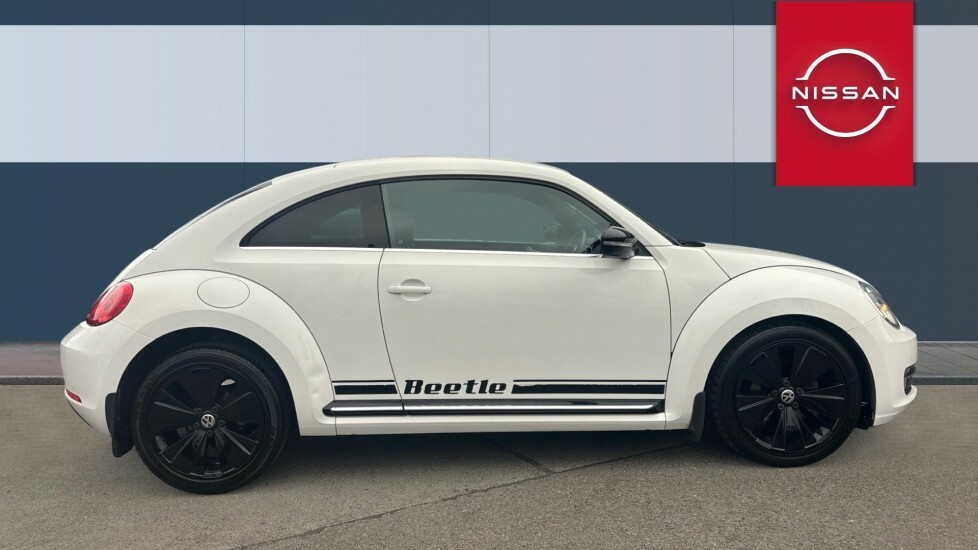 Volkswagen Beetle Sport White #5