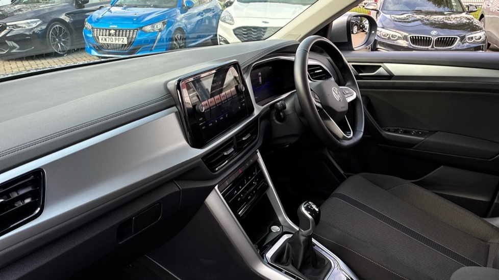 Volkswagen T-Roc Match NG25KOB Silver #2