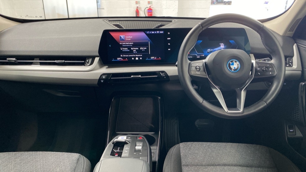 BMW iX1 Shadow Edition White #4