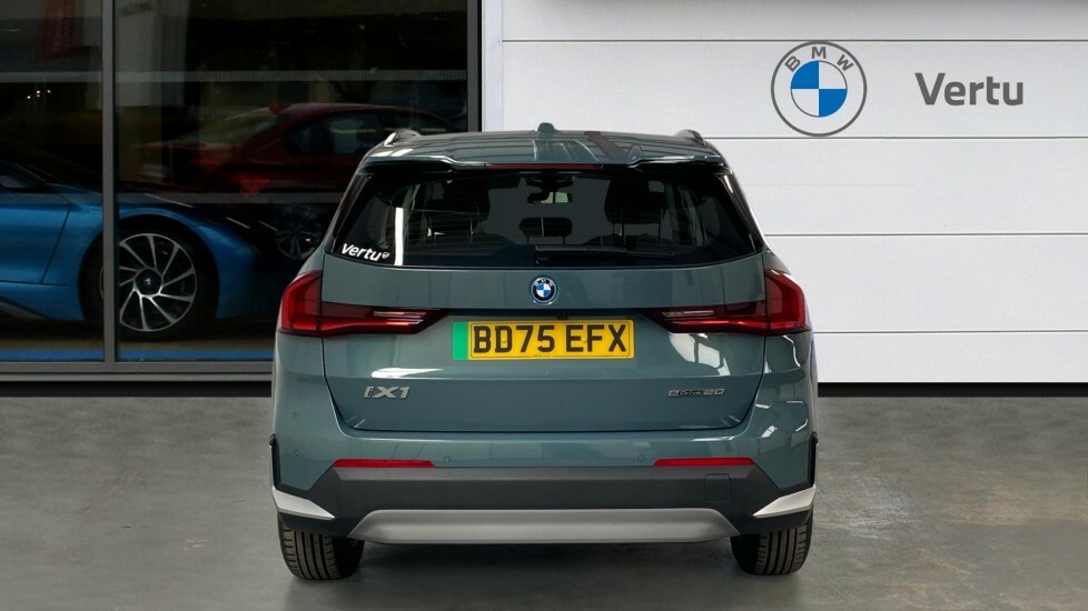 BMW iX1 Shadow Edition White #15