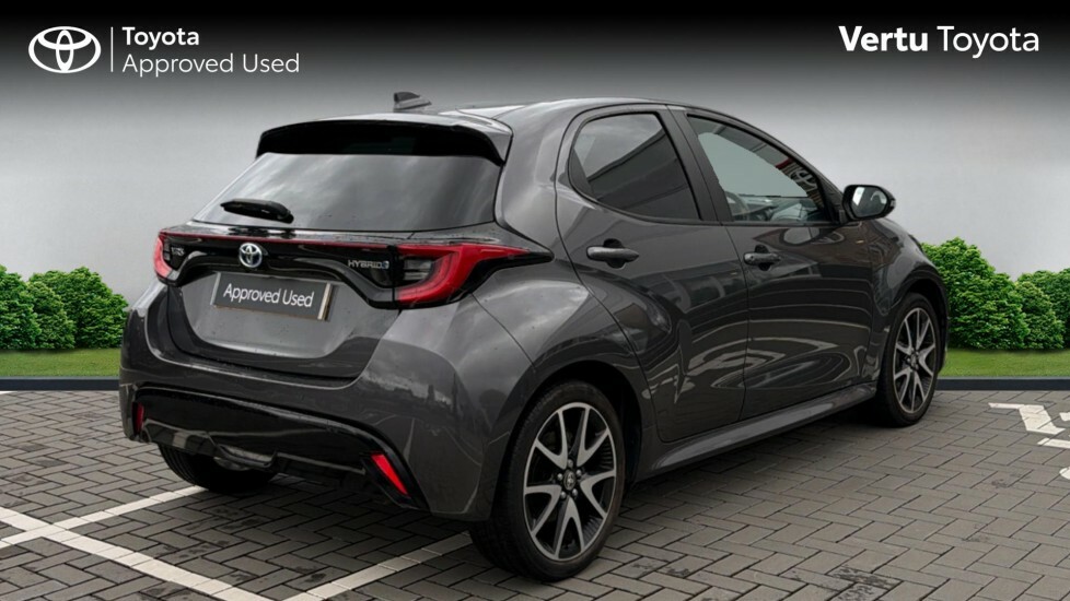 Toyota Yaris Dynamic SK22EES Grey #2