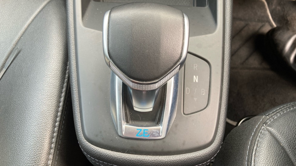 Renault Zoe Hatchback Blue #39
