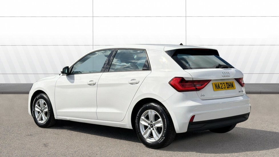 Audi A1 Technik NA23DHM White #2