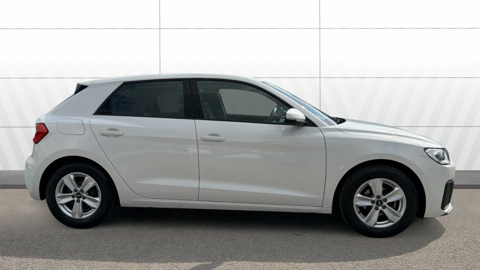 Audi A1 Technik NA23DHM White #5