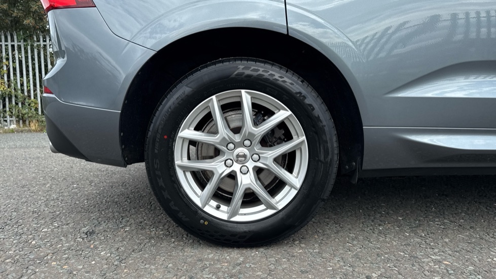 Volvo XC60 B5 P Momentum Blue #7