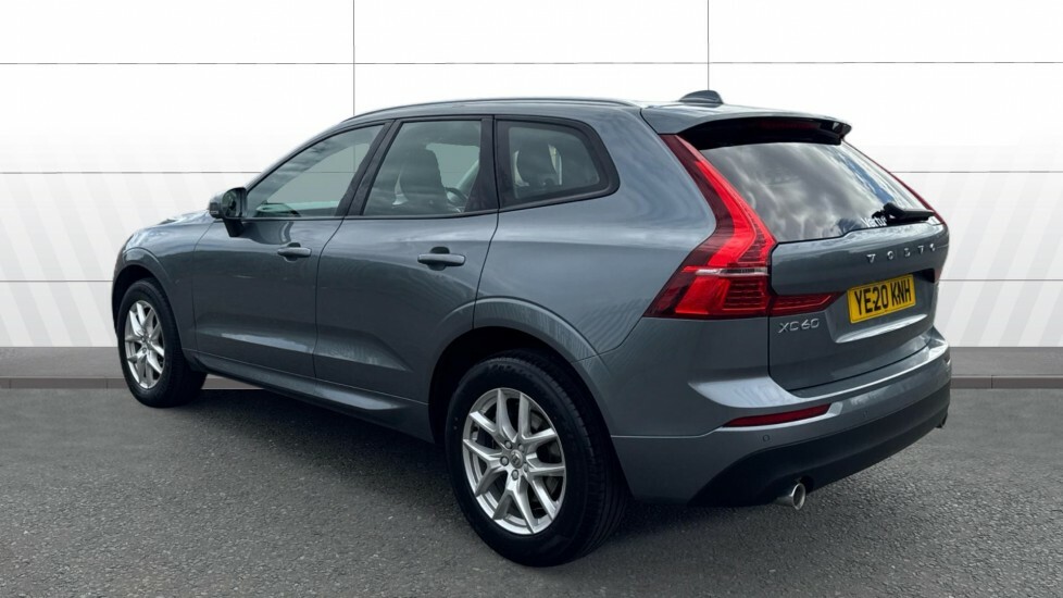 Volvo XC60 Momentum Grey #2