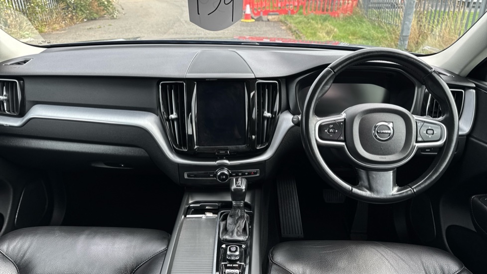 Volvo XC60 B5 P Momentum Blue #10
