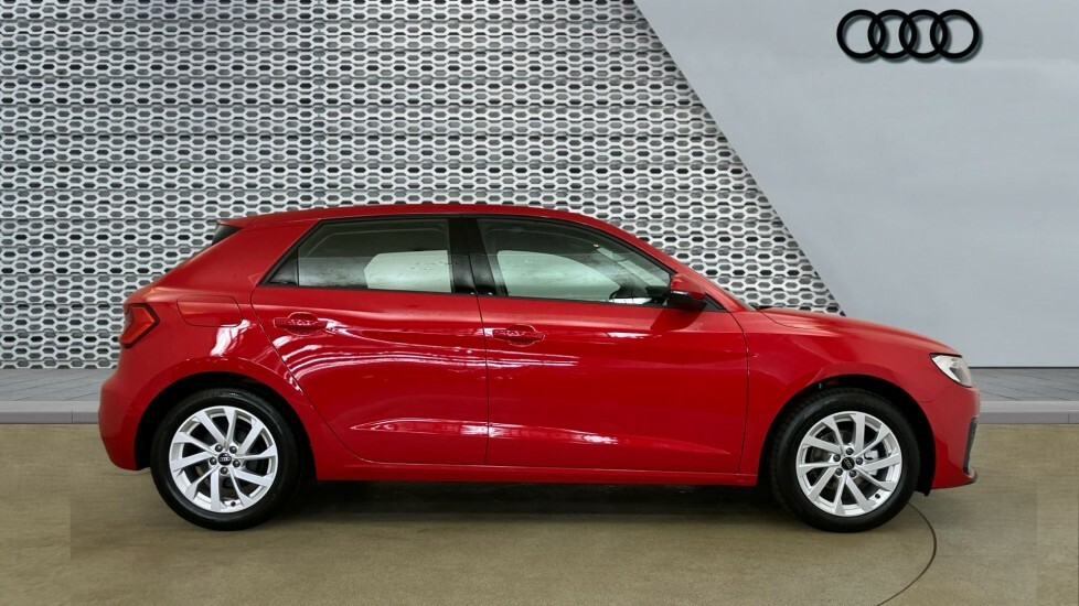 Audi A1 Sport VN26XVP Red #4