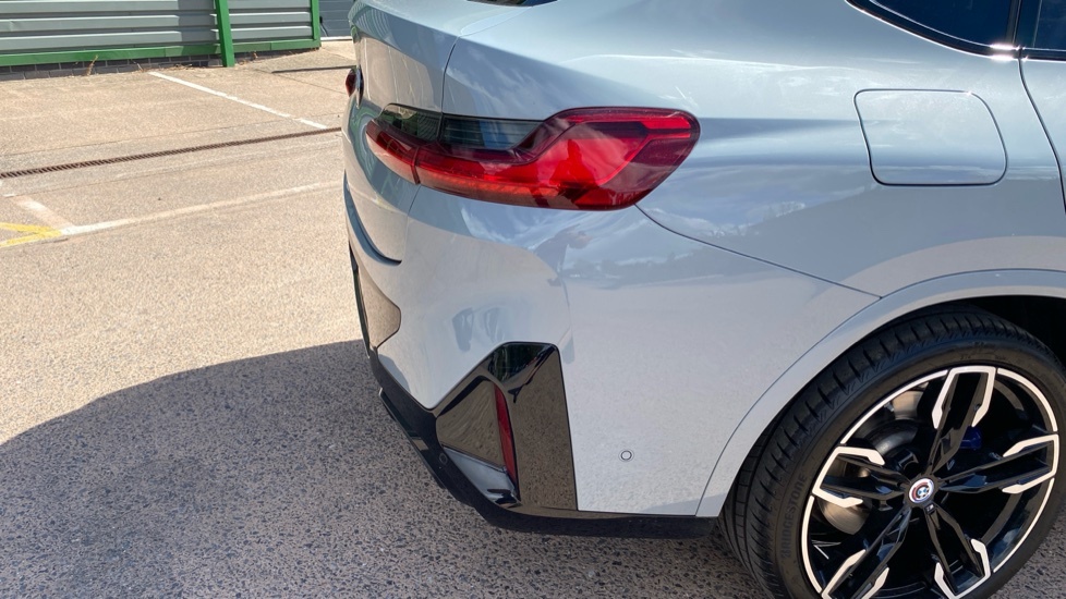 BMW X4 Suv White #39