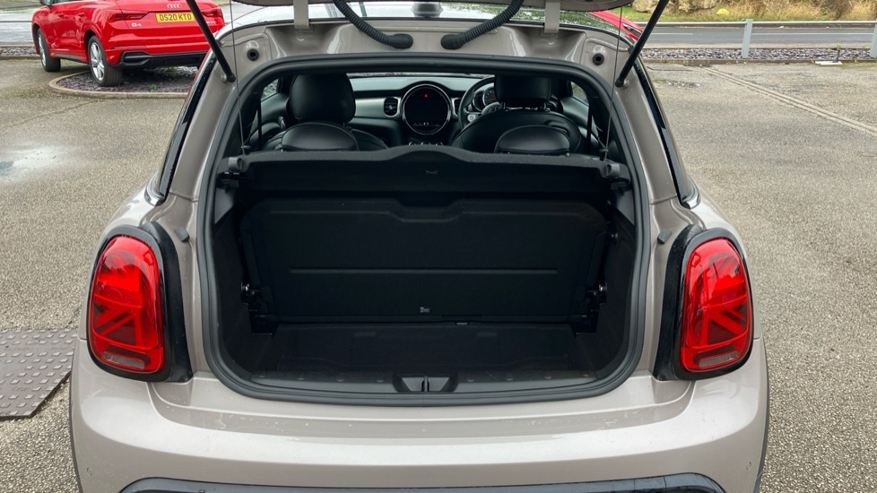 Mini Hatch Cooper S Exclusive YP72NNV Grey #4