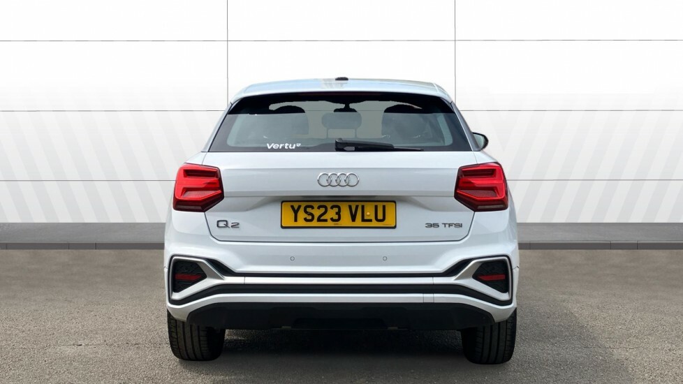 Audi Q2 S Line YS23VLU White #6