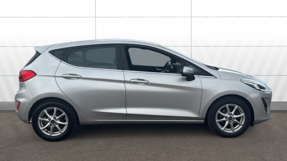 Ford Fiesta Zetec Silver #5