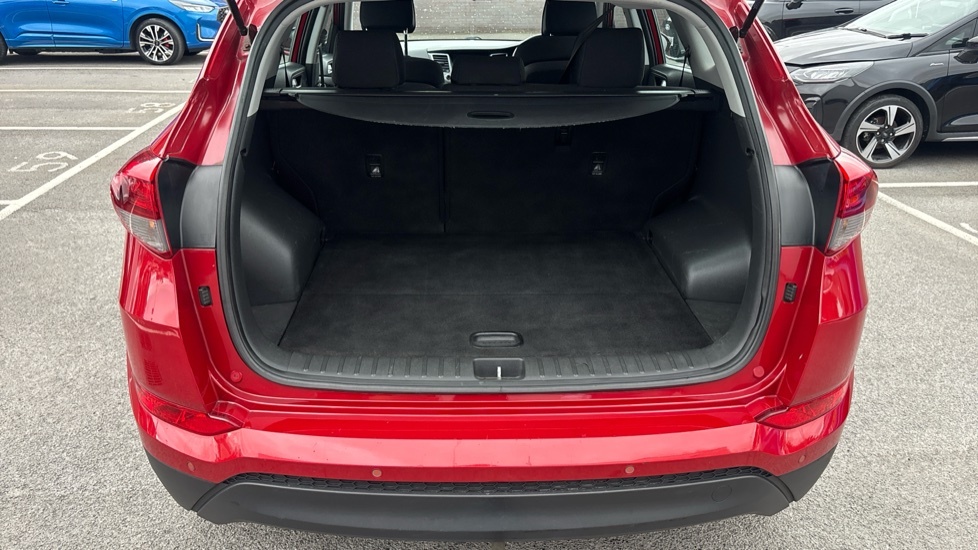 Hyundai Tucson Se Nav DL17LLV Red #4