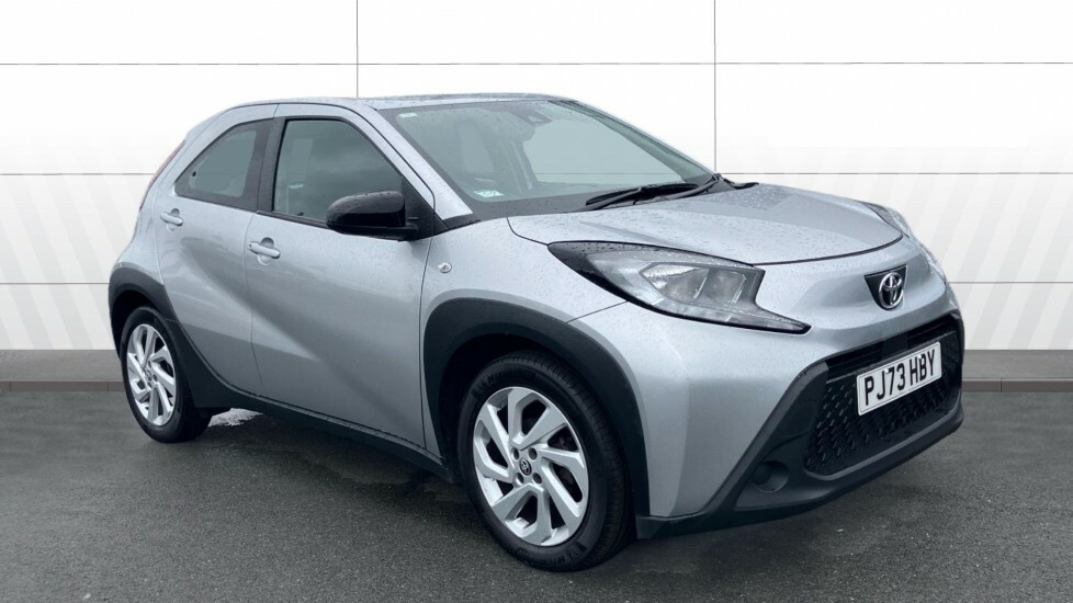 Toyota Aygo X Pure Silver