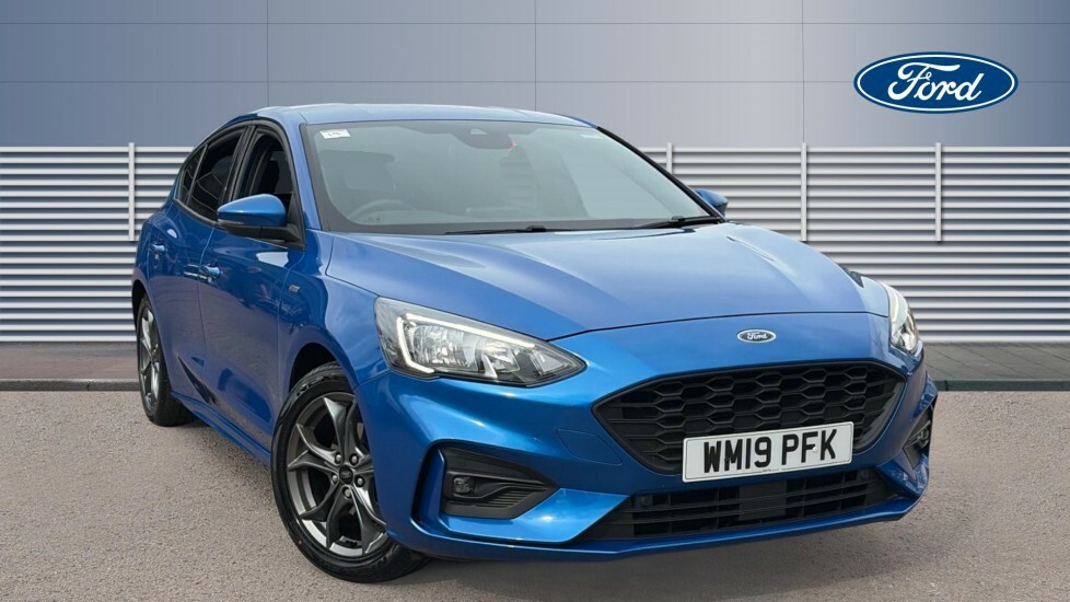 Ford Focus St-line Blue
