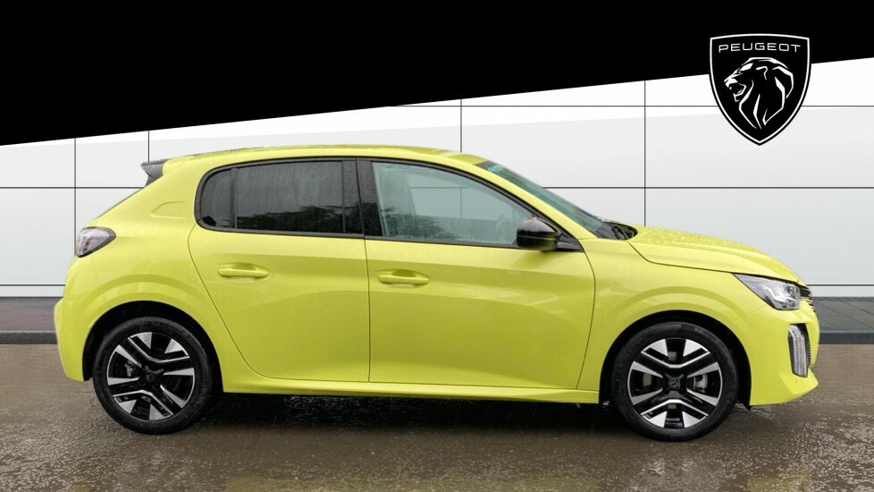 Peugeot 208 Allure Yellow #5
