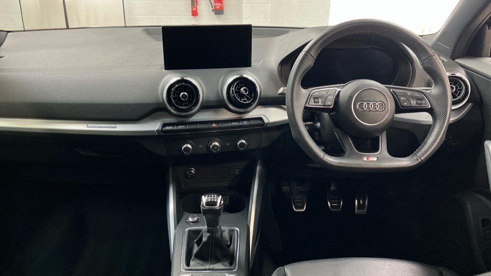Audi Q2 Black Edition DE71CSV Blue #4