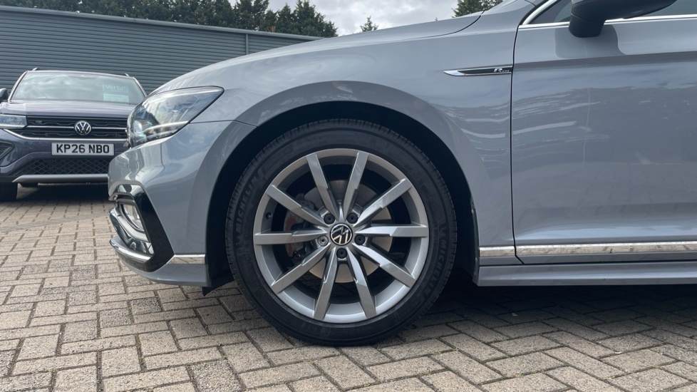 Volkswagen Passat R-line Grey #5