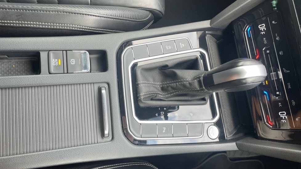 Volkswagen Passat Sel Silver #36