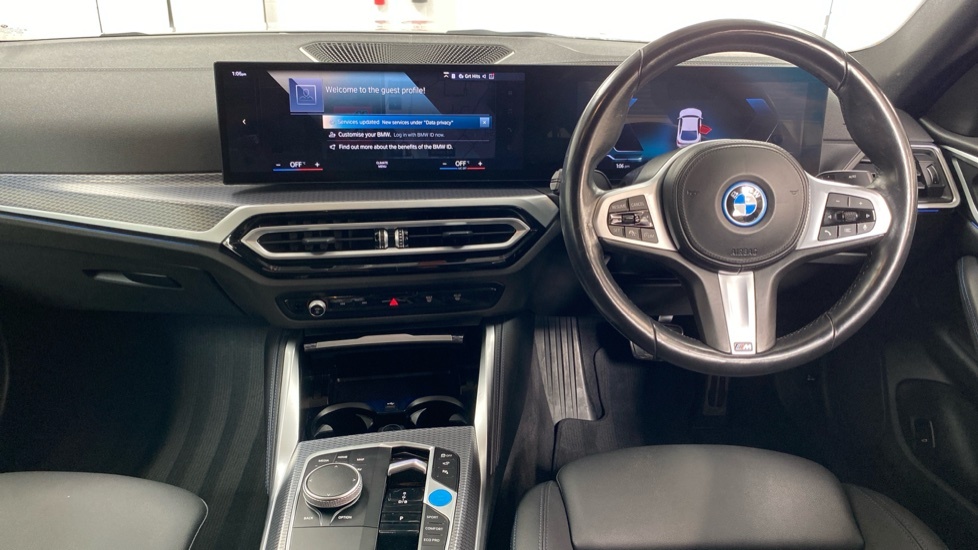 BMW i4 M Sport White #4