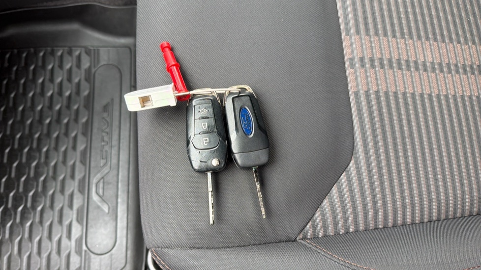 Ford KA+ Ka Zetec Silver #19