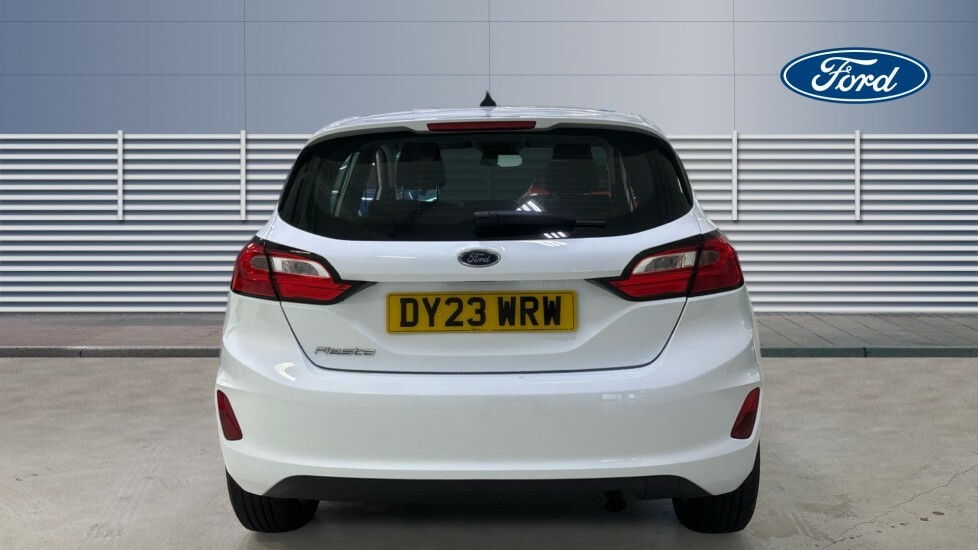 Ford Fiesta Trend White #6