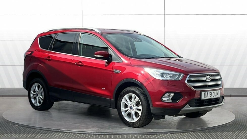 Ford Kuga Titanium Red